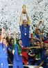 Nome del file=Italia_-_Francia_2-0_MONDIALI_2006_-_CANNAVARO_ALZA_LA_COPPA_by_PiE81-_01.jpg
Dimensione del file=33KiB
Dimensioni=282x400
Aggiunta il=Mag 30, 2009 Italia_-_Francia_2-0_MONDIALI_2006_-_CANNAVARO_ALZA_LA_COPPA_by_PiE81-_01.jpg