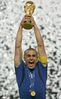 Nome del file=Italia_-_Francia_2-0_MONDIALI_2006_-_CANNAVARO_ALZA_LA_COPPA_by_PiE81-_21.jpg
Dimensione del file=18KiB
Dimensioni=246x400
Aggiunta il=Mag 30, 2009 Italia_-_Francia_2-0_MONDIALI_2006_-_CANNAVARO_ALZA_LA_COPPA_by_PiE81-_21.jpg